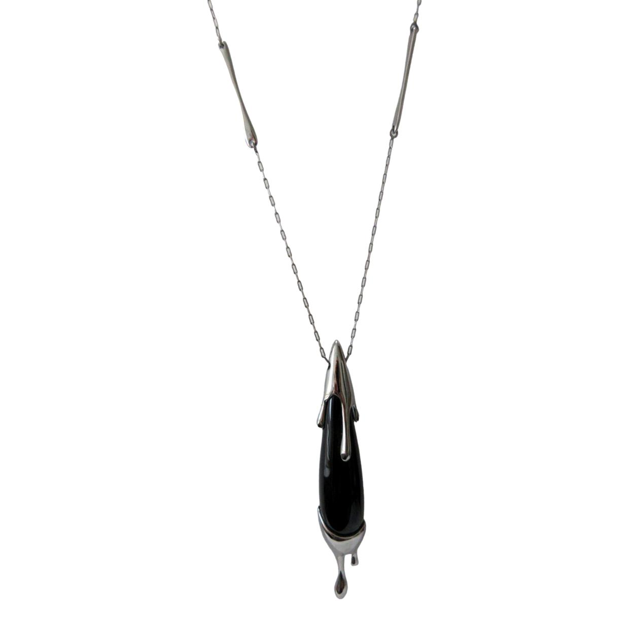 <i>Black Onyx Icicle</i><br>Made in Brazil<br>