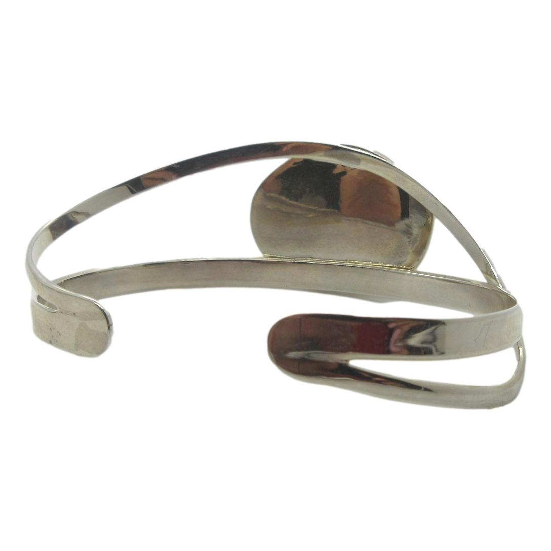 <i>Sleek Pearl Cuff Bracelet</i>