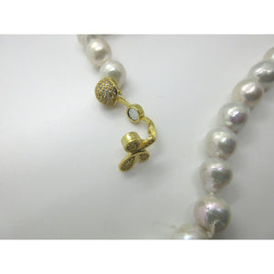 <i>Butterfly Pearl Lariat</i>