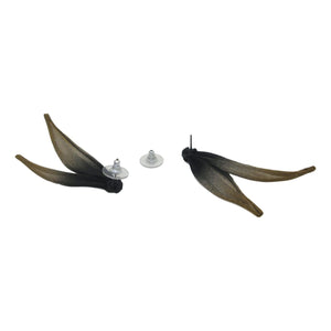 <i>Mesh Leaf Earrings</i>