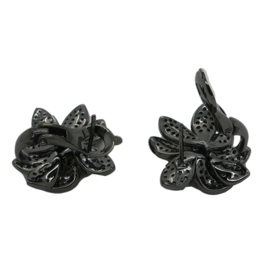 <i>Sparkling Peony Earrings</i>
