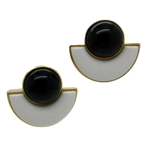 <i>Black & White Agate Earrings</i><br>Made in Brazil<br>