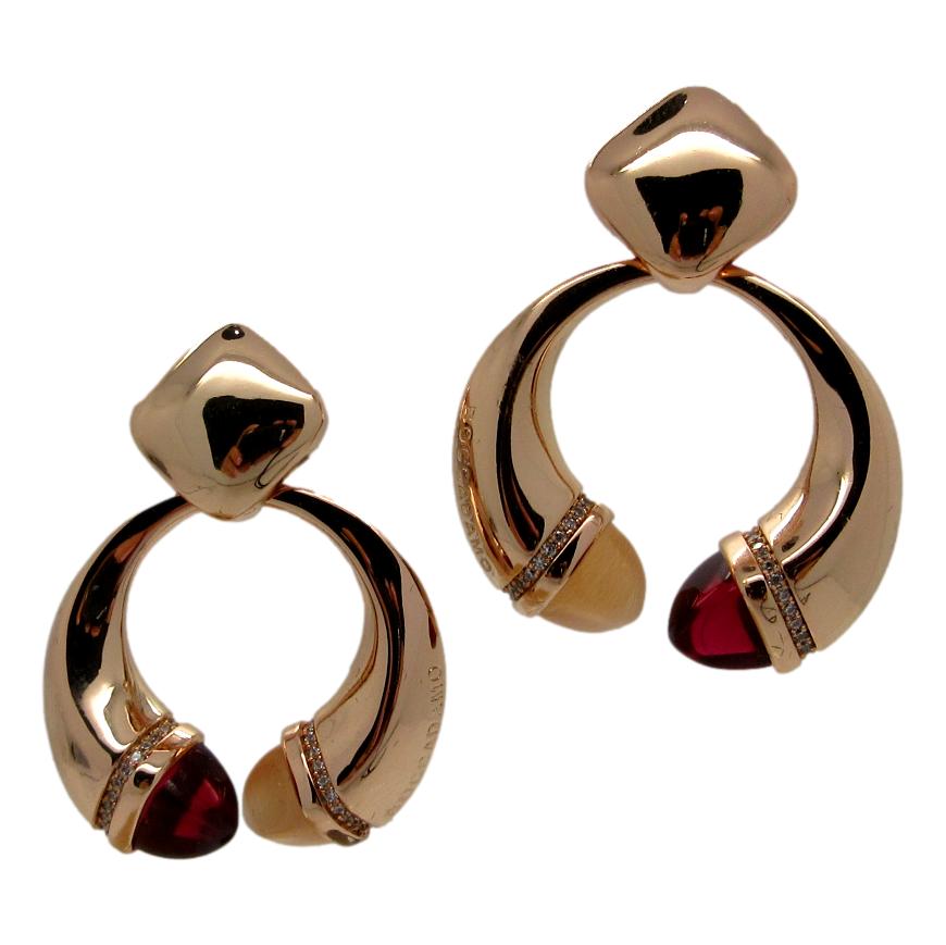 <i>Kissing Earrings</i><br>Made in Italy<br>