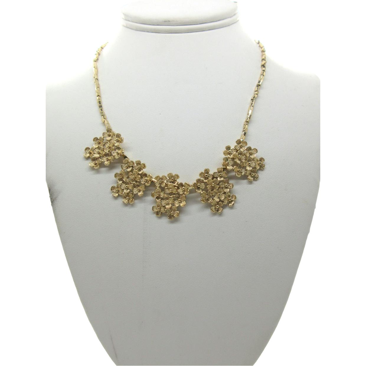 <i>Multi-Flower Necklace</i>