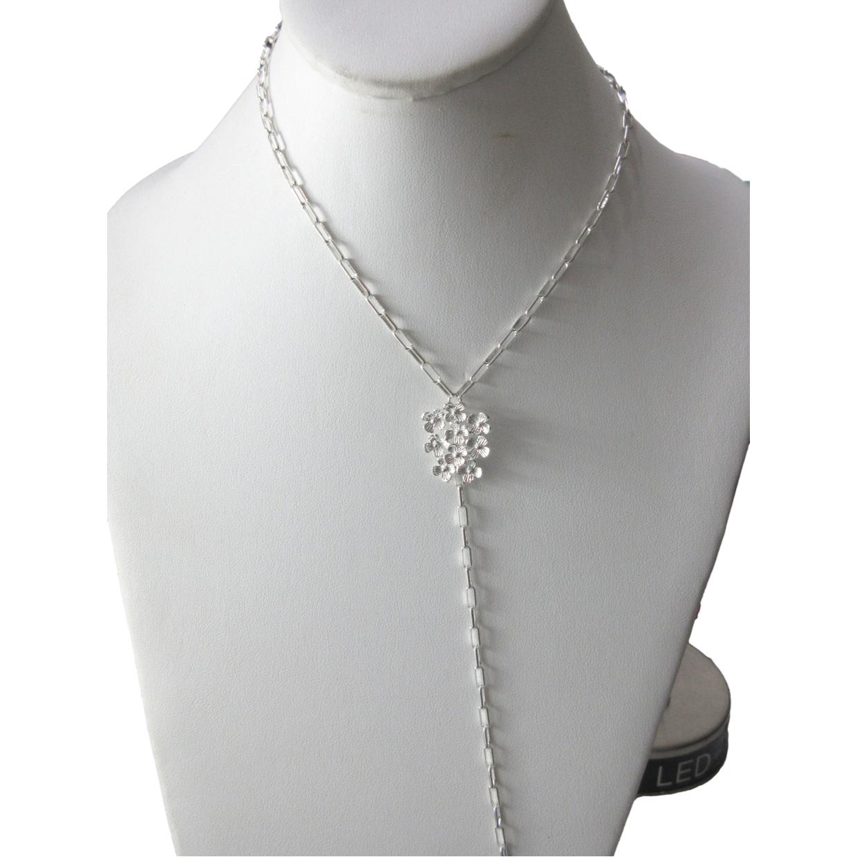 <i>Flower Lariat Necklace</o>