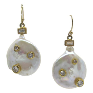 <i>Touch of Bling Pearl Earrings<i>