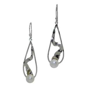 <i> Sterling Silver & Freshwater Pearl Earrings</i>