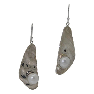<i> Sterling Silver & Freshwater Pearl Earrings</I>
