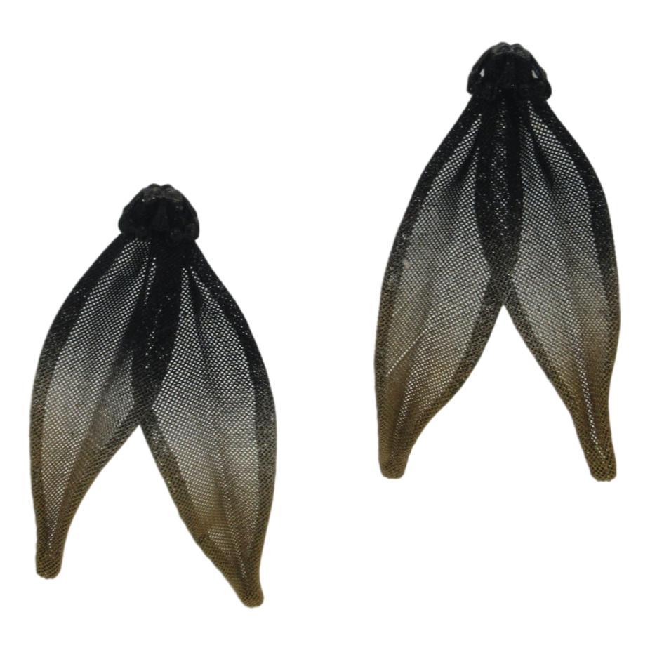 <i>Mesh Leaf Earrings</i>