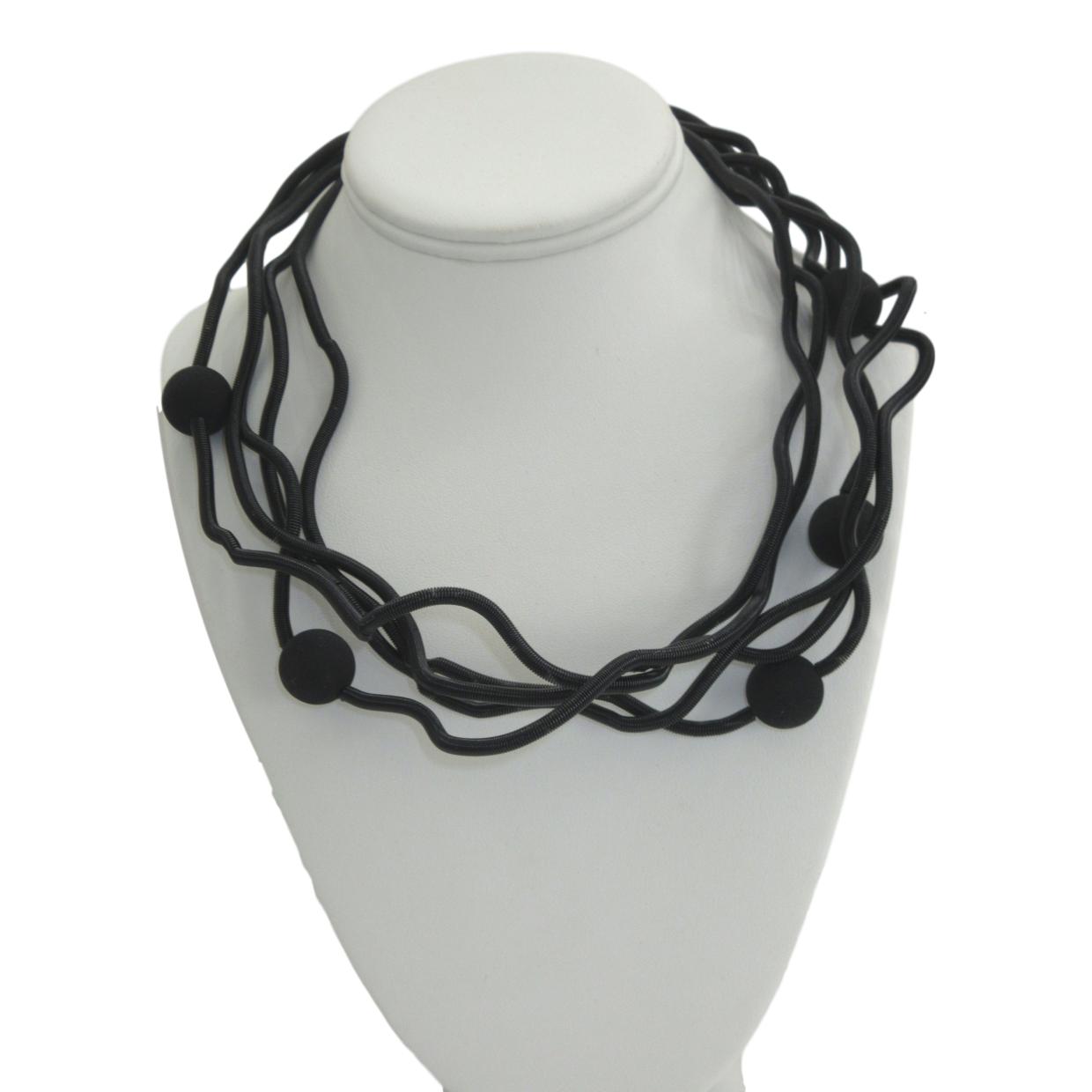 <i>Wire Spring Necklace</l><br>Made in Paris<br>