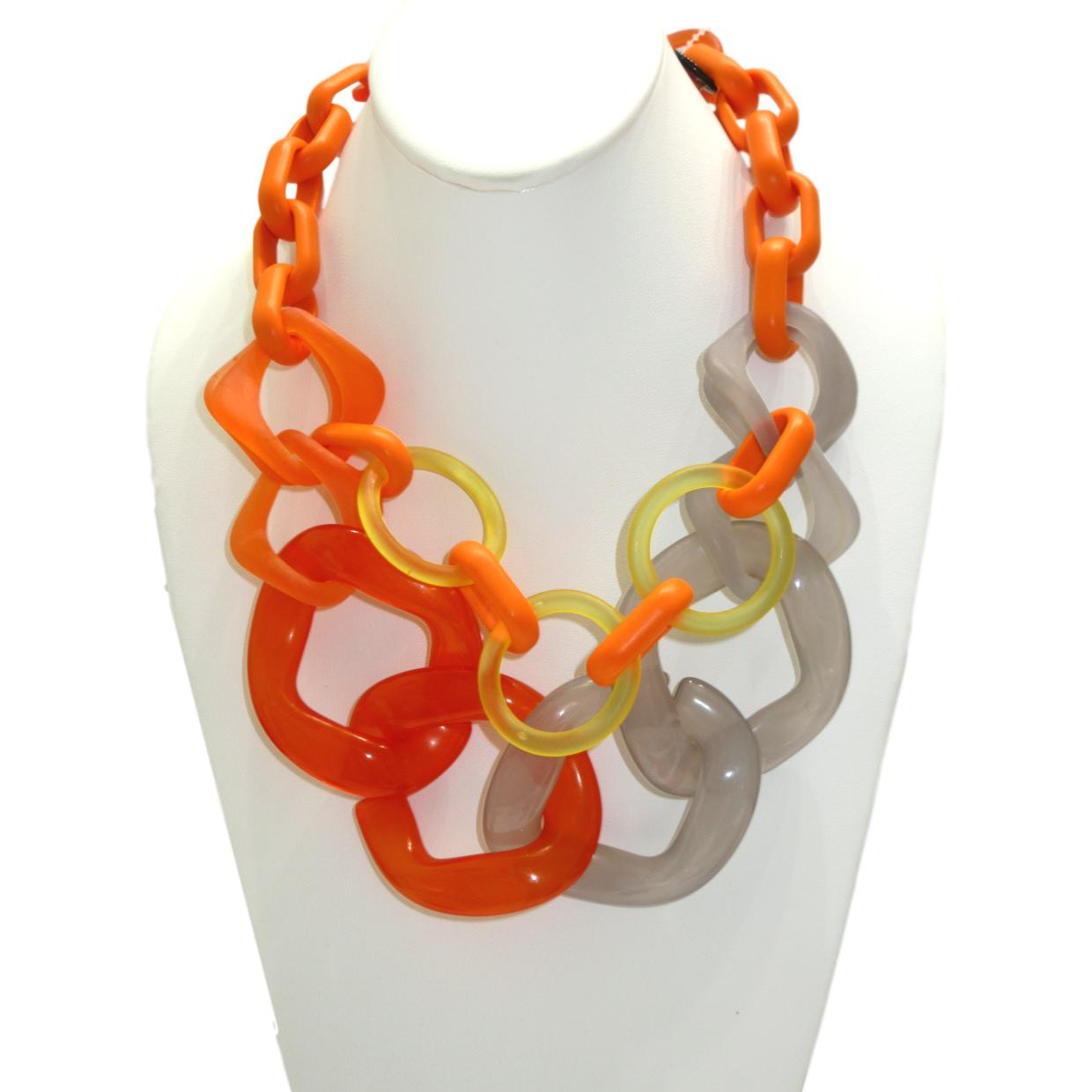 <i>Happy Resin Necklace</i><br>Made in Italy<br>